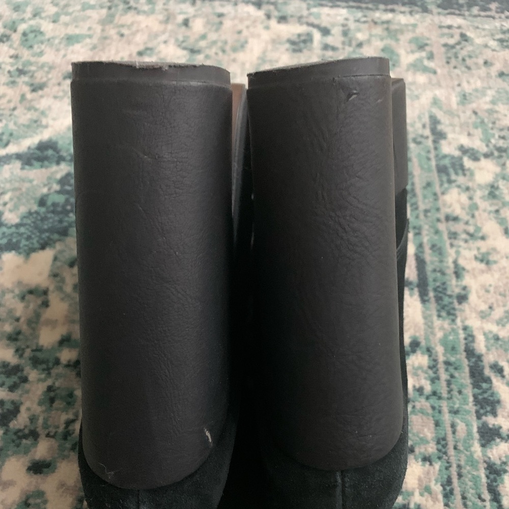 Topshop Suede Platform Boot. - Picture 4 of 13